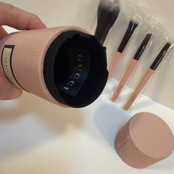 Gucci Beauty Cosmetic Brush Set NWT - Picture 6 of 10
